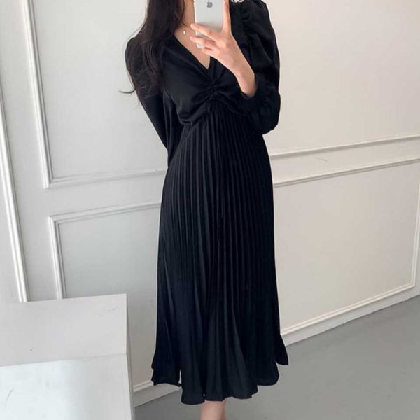 spring female casual elegante v-neck solid color long sleeve over knee minimalist drawstring pleated dress 8y945 210510, Black;gray
spring female casual elegante v-neck solid color long sleeve over knee minimalist drawstring pleated dress 8y945 210510, Black;gray