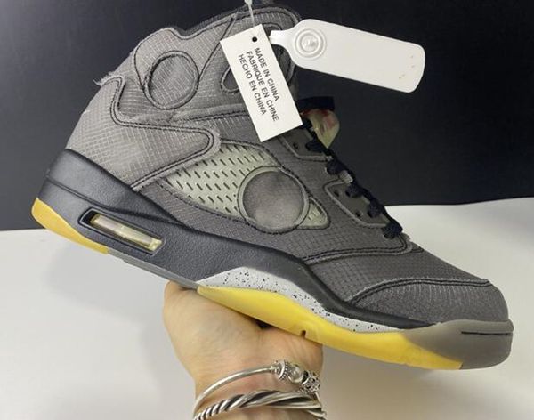 basketball shoes jumpman 5 man sneakers black ct8480-001 have large size 12-13 with double box
basketball shoes jumpman 5 man sneakers black ct8480-001 have large size 12-13 with double box