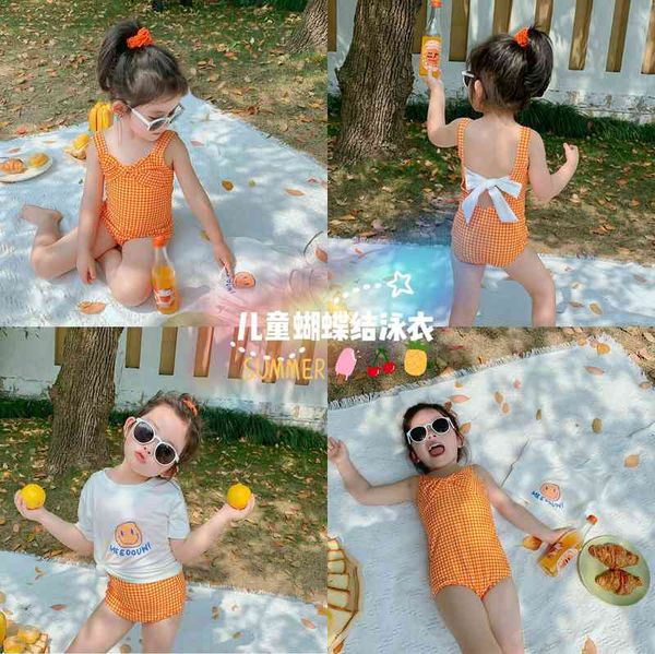 bow all in summer 2021 girls' lovely check bikini one piece beach swimsuit, White;black
bow all in summer 2021 girls' lovely check bikini one piece beach swimsuit, White;black