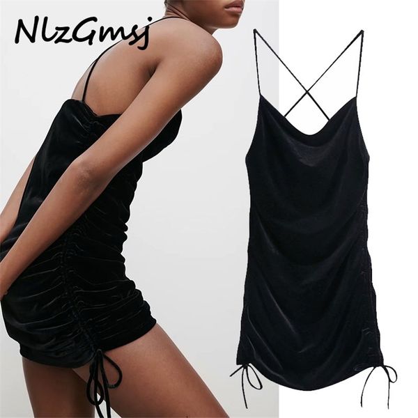 dres fashion solid sleeveless pleated drees summer v-neck suspender temperament mini dresses 210628, Black;gray
dres fashion solid sleeveless pleated drees summer v-neck suspender temperament mini dresses 210628, Black;gray