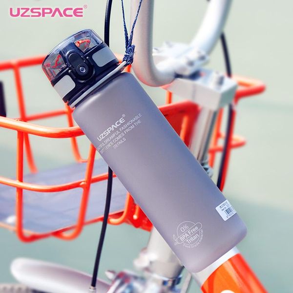 water bottles bottle bpa with rope sports drink climbing gourde en plastique sport school
water bottles bottle bpa with rope sports drink climbing gourde en plastique sport school