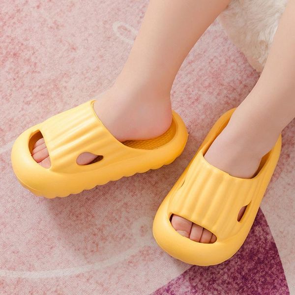 slipper 2021 summer solid children' slippers indoor footwear shoes for boys and girls at home outdoor baby anti slip kids, Black;grey
slipper 2021 summer solid children' slippers indoor footwear shoes for boys and girls at home outdoor baby anti slip kids, Black;grey