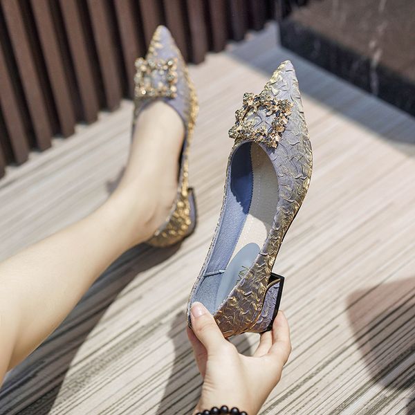 gomeyin evening gentle pointed shallow mouth single sho women's 2021 simple rhintone square buckle medium heel large scoop
gomeyin evening gentle pointed shallow mouth single sho women's 2021 simple rhintone square buckle medium heel large scoop