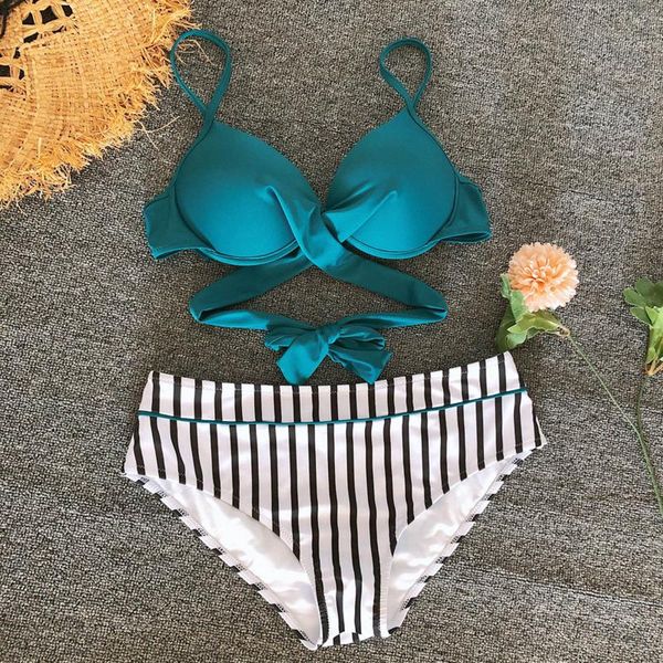 women's swimwear bikini push up two-piece swimsuit v neck women plus size bikinis bañadores mujer 2021, White;black
women's swimwear bikini push up two-piece swimsuit v neck women plus size bikinis bañadores mujer 2021, White;black