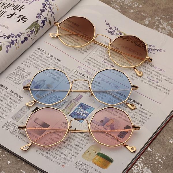 sunglasses abay round women polygonal ocean water lens eyewear for men metal irregular street shooting sun glasses uv400 oculos, White;black
sunglasses abay round women polygonal ocean water lens eyewear for men metal irregular street shooting sun glasses uv400 oculos, White;black