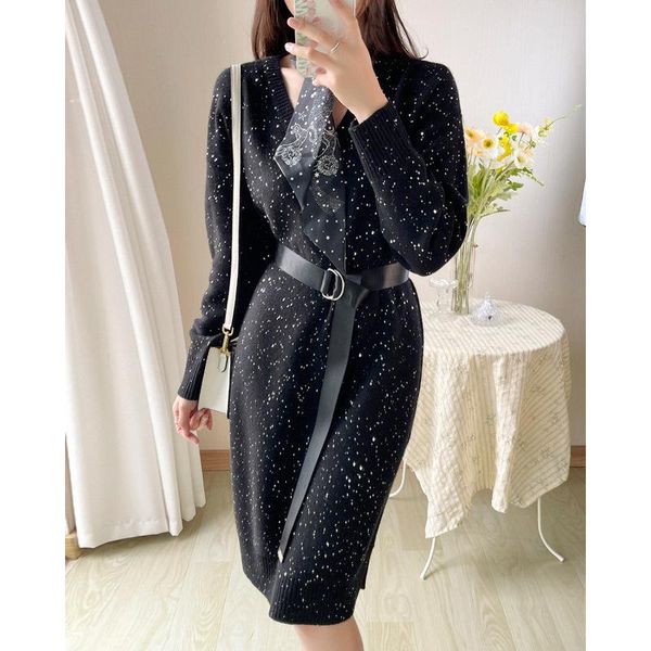 casual dresses sequined cashmere dress women's v-neck long knit 2021 autumn and winter outer wear base sweater skirt, Black;gray
casual dresses sequined cashmere dress women's v-neck long knit 2021 autumn and winter outer wear base sweater skirt, Black;gray