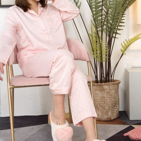 women's sleepwear spring and summer comfortable love jacquard satin pajamas women silky imitation silk home suit, Black;red
women's sleepwear spring and summer comfortable love jacquard satin pajamas women silky imitation silk home suit, Black;red
