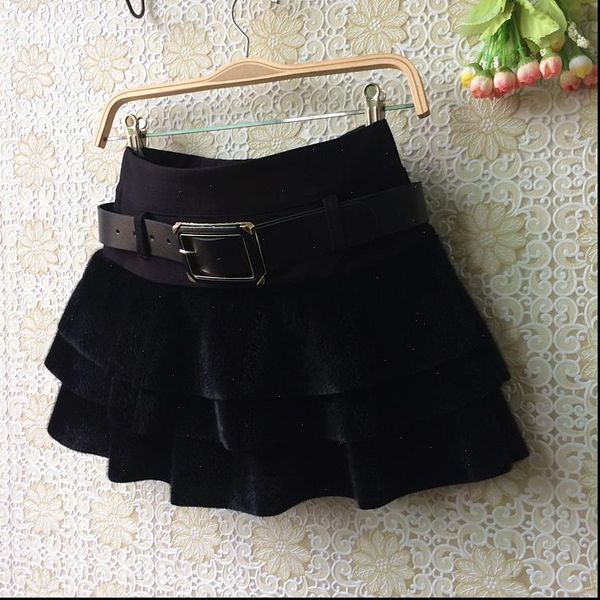 women short autumn and winter cake skirt horse pompon solid color shorts dq115 drop, White;black
women short autumn and winter cake skirt horse pompon solid color shorts dq115 drop, White;black