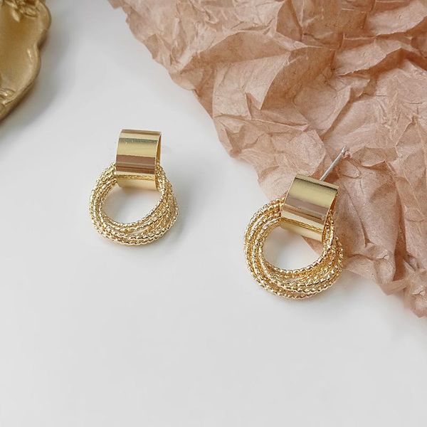 hoop & huggie temperament luxury earrings for women girls elegant minimalist high-end wedding party fashion jewelry gifts, Golden;silver
hoop & huggie temperament luxury earrings for women girls elegant minimalist high-end wedding party fashion jewelry gifts, Golden;silver