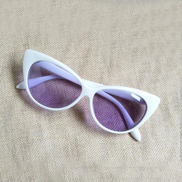 sunglasses cat eye vintage women girls sweet color white frame colorful eyewear, White;black
sunglasses cat eye vintage women girls sweet color white frame colorful eyewear, White;black