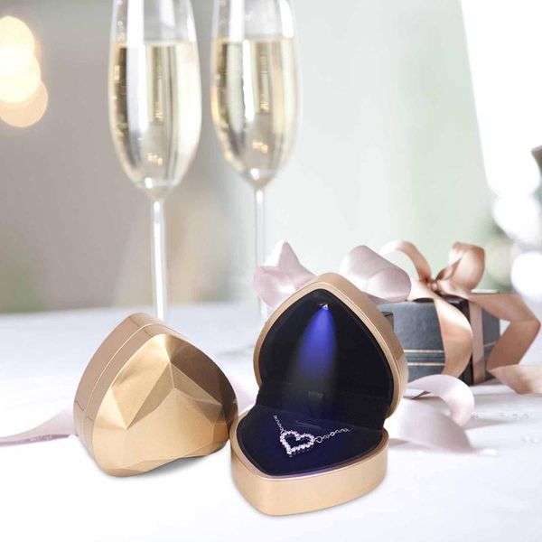 luxury heart-shaped wedding ring box with led light display storage engagement gift pendant jewelry decoration wrap
luxury heart-shaped wedding ring box with led light display storage engagement gift pendant jewelry decoration wrap