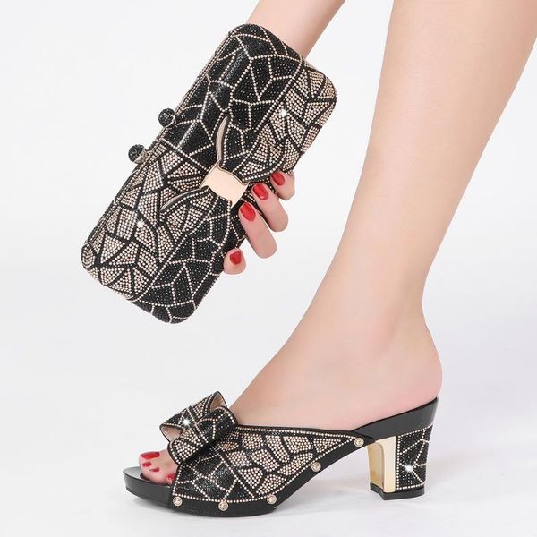 slippers 2021 latest noble, elegant and fashionable special ladies shoes green bag suits, suitable for parties weddings, Black
slippers 2021 latest noble, elegant and fashionable special ladies shoes green bag suits, suitable for parties weddings, Black