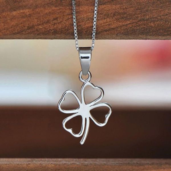 chains s925 silver necklace trend all-match four-leaf clover xinyun grass pendant box chain wholesale jewelry
chains s925 silver necklace trend all-match four-leaf clover xinyun grass pendant box chain wholesale jewelry