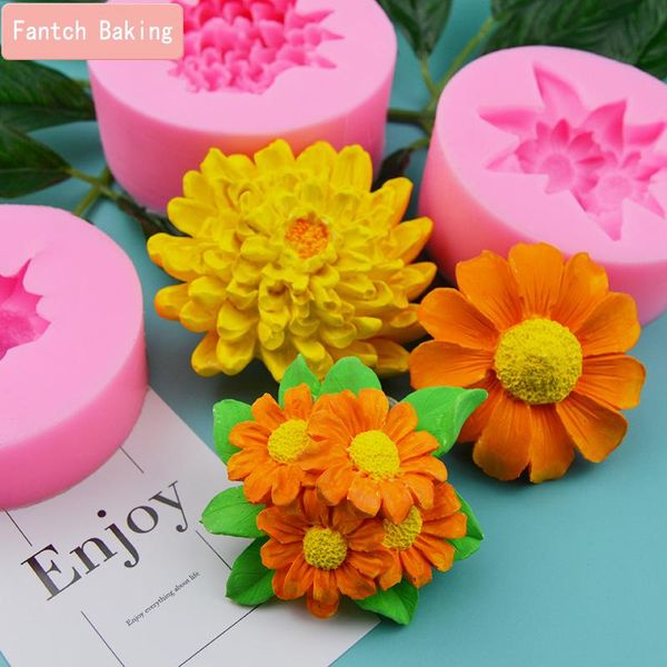 baking moulds chrysanthemum flowers shaped fondant daisy silicone mold craft chocolate cake decorating tools kitchen pastry tool
baking moulds chrysanthemum flowers shaped fondant daisy silicone mold craft chocolate cake decorating tools kitchen pastry tool