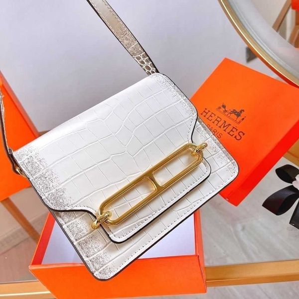 2021 square nose pig cow small leather one shoulder genuine package women's bag luxuryss designerss yw
2021 square nose pig cow small leather one shoulder genuine package women's bag luxuryss designerss yw
