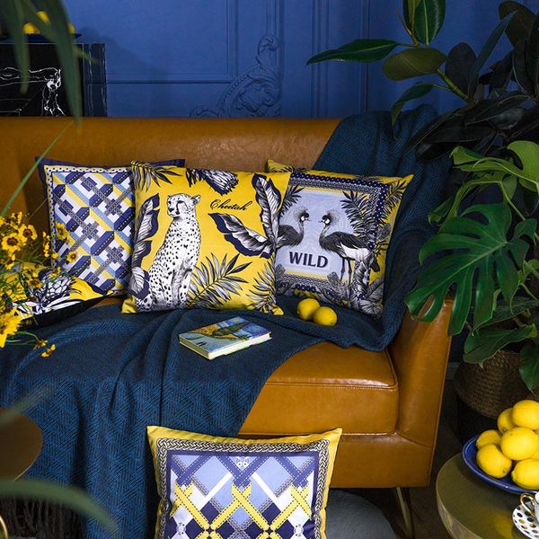 cushion cover soft decorative pillow case tropical animal leopard peacock geometric luxury artistic modern room coussin cushion/decorative
cushion cover soft decorative pillow case tropical animal leopard peacock geometric luxury artistic modern room coussin cushion/decorative