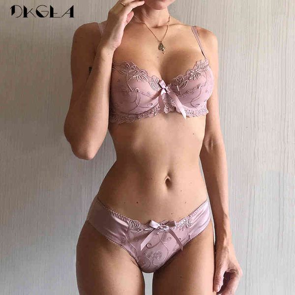 fashion embroidery lingerie women bras c d cup plus size underwear black transparent bra and panties sets lace, Black;white
fashion embroidery lingerie women bras c d cup plus size underwear black transparent bra and panties sets lace, Black;white