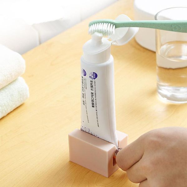 1pcs bathroom accessories set rolling toothpaste squeezer tube tooth paste dispenser holder toothbrush holders
1pcs bathroom accessories set rolling toothpaste squeezer tube tooth paste dispenser holder toothbrush holders