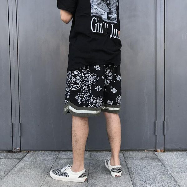men's shorts do old wash cashew flower draw string high street logo hip-hop minutes of pants loose sand beach, White;black
men's shorts do old wash cashew flower draw string high street logo hip-hop minutes of pants loose sand beach, White;black