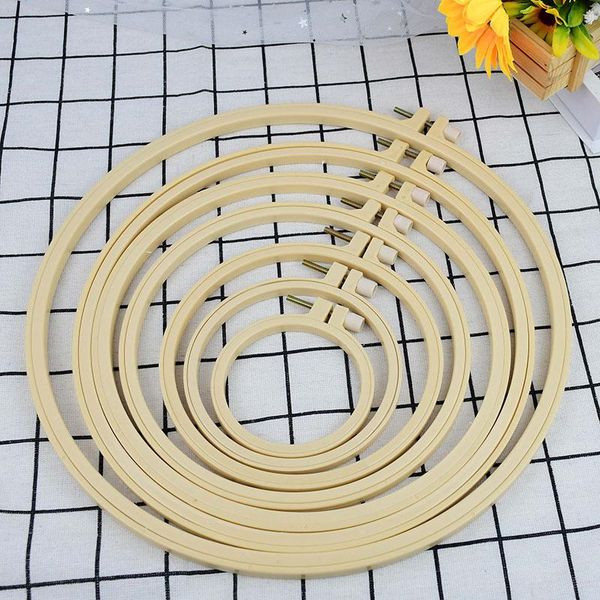 1pc 7cm-32cm diy embroidery hoop tool plastic frame circle cross stitch handmade needlecraft embroidety sewing accessories notions & tools, Black
1pc 7cm-32cm diy embroidery hoop tool plastic frame circle cross stitch handmade needlecraft embroidety sewing accessories notions & tools, Black