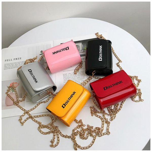 cross body 2021 fashion women handbags, vintage korean version messenger bag, casual shoulder trend woman square bags.
cross body 2021 fashion women handbags, vintage korean version messenger bag, casual shoulder trend woman square bags.