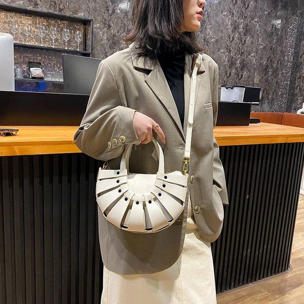 evening bags woven hollow handbag satchel 2021 design fashion single shoulder women's bag messenger
evening bags woven hollow handbag satchel 2021 design fashion single shoulder women's bag messenger