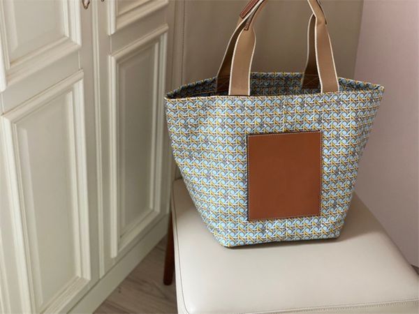 women luxurys designers bags large genuine leather brand evening party bag reverse shoulder handbag circular messenger 46-24-30cm
women luxurys designers bags large genuine leather brand evening party bag reverse shoulder handbag circular messenger 46-24-30cm