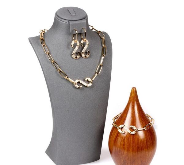 earrings & necklace ins accessories punk hip-hop geometric zircon pendant thick chain jewelry set, Silver
earrings & necklace ins accessories punk hip-hop geometric zircon pendant thick chain jewelry set, Silver