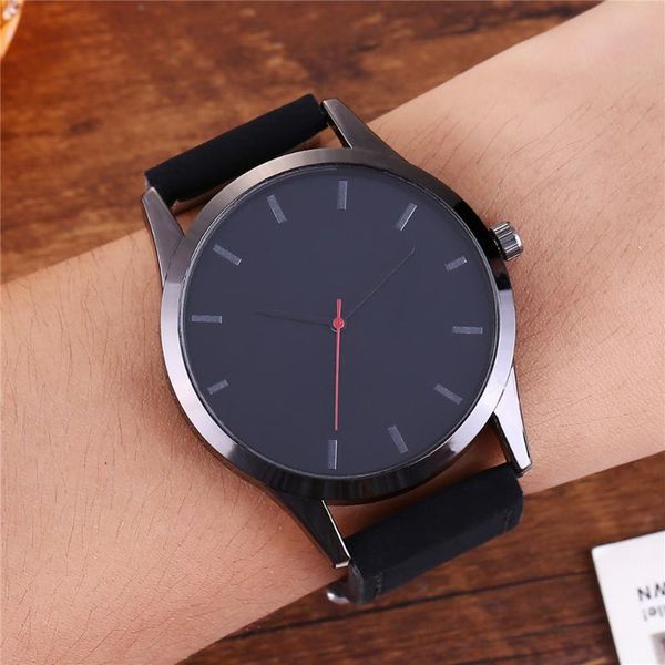 wristwatches est men's watches clock black leather strap watch male simple sport quartz wristwatch relogio masculino 2021, Slivery;brown
wristwatches est men's watches clock black leather strap watch male simple sport quartz wristwatch relogio masculino 2021, Slivery;brown