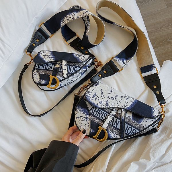 designer spring summer new fashion letter saddle bag messenger hand bill of lading shoulder women's armpit bag handbags outlet, Black;red
designer spring summer new fashion letter saddle bag messenger hand bill of lading shoulder women's armpit bag handbags outlet, Black;red