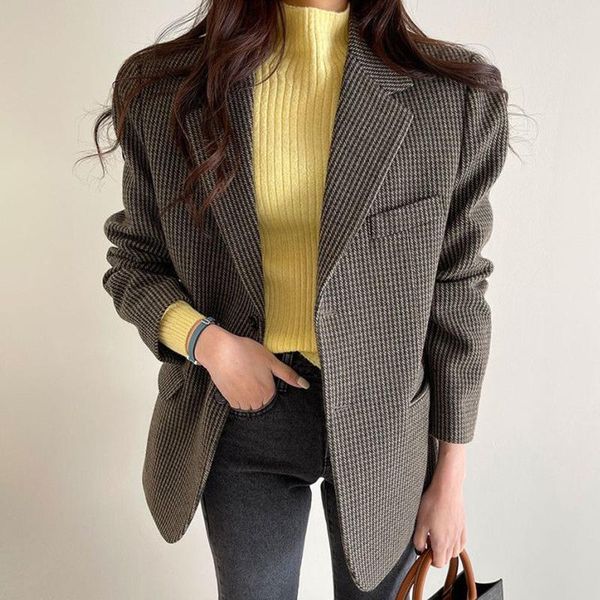 women's jackets korean chic autumn vintage suit collar plaid jacket women design loose two button long sleeve tweed coat all match eleg, Black;brown
women's jackets korean chic autumn vintage suit collar plaid jacket women design loose two button long sleeve tweed coat all match eleg, Black;brown