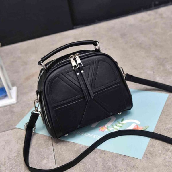 hbp non- korean fashion stitching triangle handbag small square bag trend one shoulder messenger bag sport.0018
hbp non- korean fashion stitching triangle handbag small square bag trend one shoulder messenger bag sport.0018