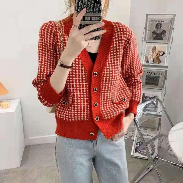 women's knits & tees 2021 women early autumn retro sweater jackets female students loose knitted cardigans ladies v-neck plaid casual o, White
women's knits & tees 2021 women early autumn retro sweater jackets female students loose knitted cardigans ladies v-neck plaid casual o, White