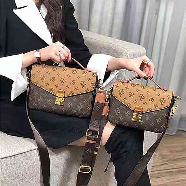 zv-2157 fashion exquisite small square bag retro casual women totes shoulder bags female leather solid color handbag
zv-2157 fashion exquisite small square bag retro casual women totes shoulder bags female leather solid color handbag