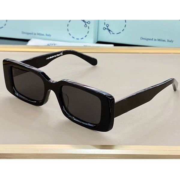 off mens or womens sunglasses 40004w designer trendy black casual all-match full-frame glasses for vacation driving uv400 protective belt bo, White;black
off mens or womens sunglasses 40004w designer trendy black casual all-match full-frame glasses for vacation driving uv400 protective belt bo, White;black