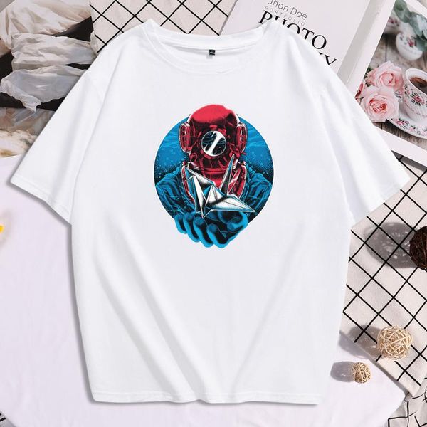 women's t-shirt astronaut a fold under the ocean printing tshirt spring summer fashion style tee shirts large size t, White
women's t-shirt astronaut a fold under the ocean printing tshirt spring summer fashion style tee shirts large size t, White