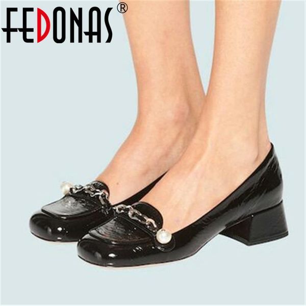 shallow women shoes metal decoration genuine leather pumps for 2021 summer office working thick heels woman dress, Black
shallow women shoes metal decoration genuine leather pumps for 2021 summer office working thick heels woman dress, Black