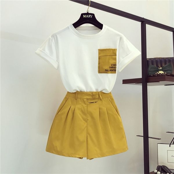 summer women short sleeves o neck t-shirt + casual shorts female fashion 2 pcs set girls suits 210519, White
summer women short sleeves o neck t-shirt + casual shorts female fashion 2 pcs set girls suits 210519, White