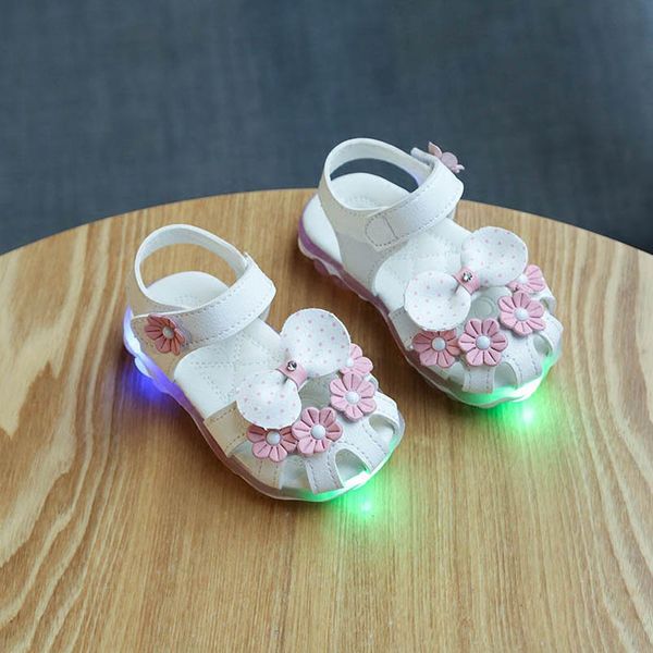 led baby sandals kids shoes children girls footwear summer flower bow little girl princess toddler wear moccasins soft b7000, Black;red 
led baby sandals kids shoes children girls footwear summer flower bow little girl princess toddler wear moccasins soft b7000, Black;red