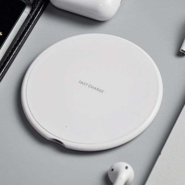 100pcs 10w qi quick wireless charger charging induction usb for 8 plus/ x xs xr galaxy s8/s8 plus cell phone chargers
100pcs 10w qi quick wireless charger charging induction usb for 8 plus/ x xs xr galaxy s8/s8 plus cell phone chargers