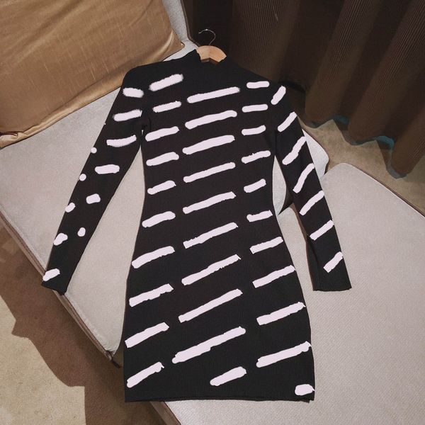 women casual dress designer letter classic pattern knit bodycon dresses autumn womens clothing long sleeve 3 colors, Black;gray
women casual dress designer letter classic pattern knit bodycon dresses autumn womens clothing long sleeve 3 colors, Black;gray