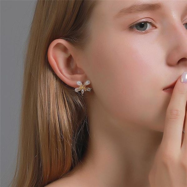 women pearl flower model stud earrings sweet business wind floral diamond ear nail european party gift alloy plant earring jewelry accessori, Golden;silver
women pearl flower model stud earrings sweet business wind floral diamond ear nail european party gift alloy plant earring jewelry accessori, Golden;silver