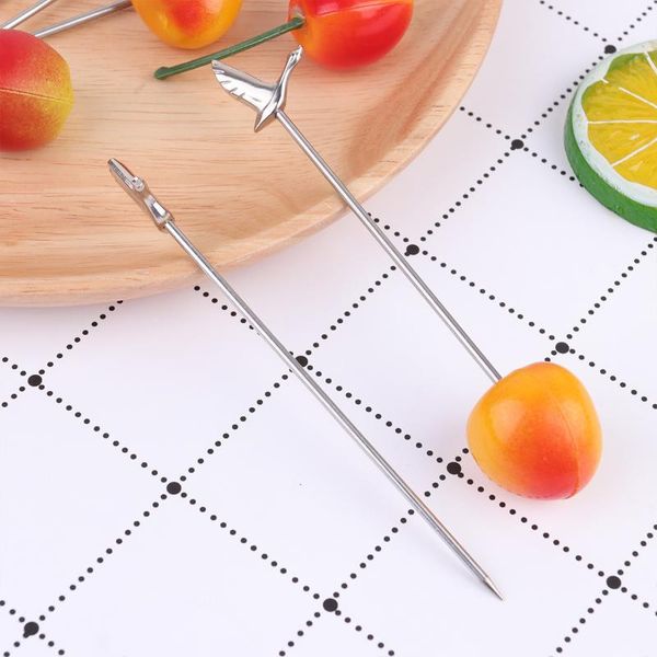 forks 5pcs stainless steel cocktail spears greylag shape fruit salad picks dessert fork (silver)
forks 5pcs stainless steel cocktail spears greylag shape fruit salad picks dessert fork (silver)