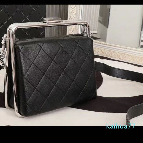 classic women's fashion designer handbags wallet chain cross body bags with small shoulder bag leather messenger black tote s6d
classic women's fashion designer handbags wallet chain cross body bags with small shoulder bag leather messenger black tote s6d