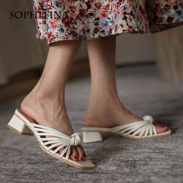 sophitina pure color elegant slippers women mid-heel all-match outside wear shoes narrow band casual leather female shoes ao817 210513, Black
sophitina pure color elegant slippers women mid-heel all-match outside wear shoes narrow band casual leather female shoes ao817 210513, Black