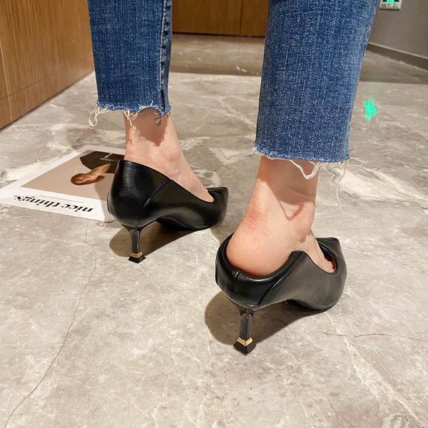 luxury dress shoes high heel's 2021 thin heel pointed french shallow mouth single shoe factory 6626-15, Black
luxury dress shoes high heel's 2021 thin heel pointed french shallow mouth single shoe factory 6626-15, Black