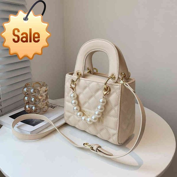 nvjue summer portable pearl bag 2021 new fashion net red large capacity messenger lingge princess diana bag
nvjue summer portable pearl bag 2021 new fashion net red large capacity messenger lingge princess diana bag