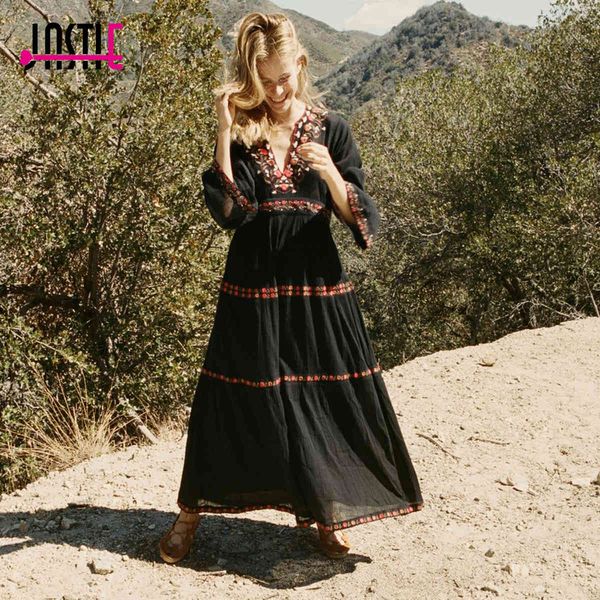 dresses bohemian floral embroidery black maxi v-neck flare sleeve boho chic long es spring women vestidos htaj, Black;gray
dresses bohemian floral embroidery black maxi v-neck flare sleeve boho chic long es spring women vestidos htaj, Black;gray