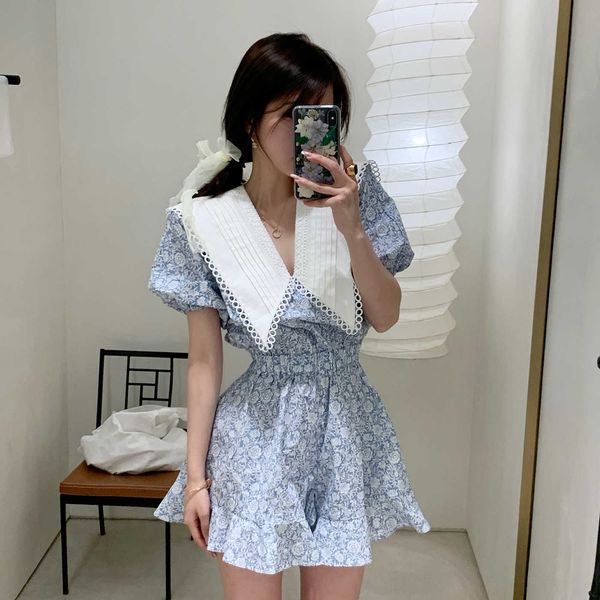 fashion women's french lace doll collar v-neck slim waist blue dress summer ladies sweet chic puff sleeve dress vestido 210527, Black;gray
fashion women's french lace doll collar v-neck slim waist blue dress summer ladies sweet chic puff sleeve dress vestido 210527, Black;gray