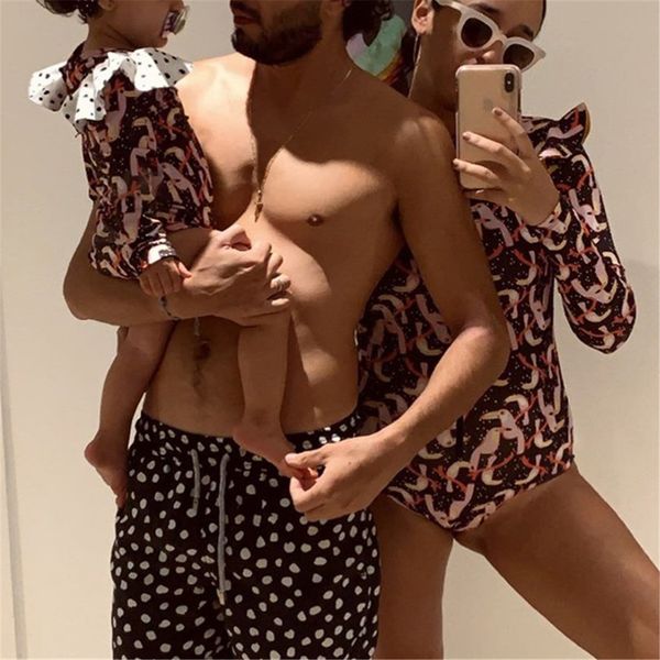 long sleeve matching family swimwear mother girl one piece swimsuit children baby kid bather mom and daughter bathing suit k2505
long sleeve matching family swimwear mother girl one piece swimsuit children baby kid bather mom and daughter bathing suit k2505